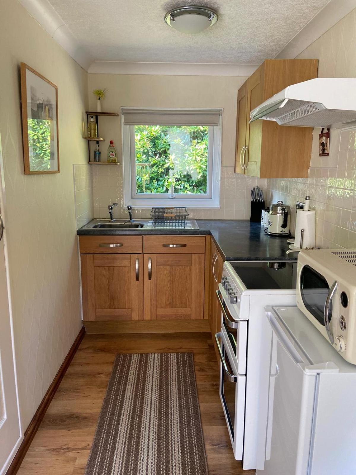 Chalet 64, Lakeside, Glan Gwna Holiday Park Caernarfon Exteriör bild